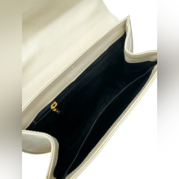 Authentic Givency White Cream Leather Handbag Made in Italy  D.PAT 896710 - Picture 8 of 16